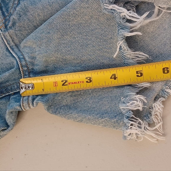 Agolde Riley Sz 24 100% Cotton Denim Shorts - Picture 11 of 13